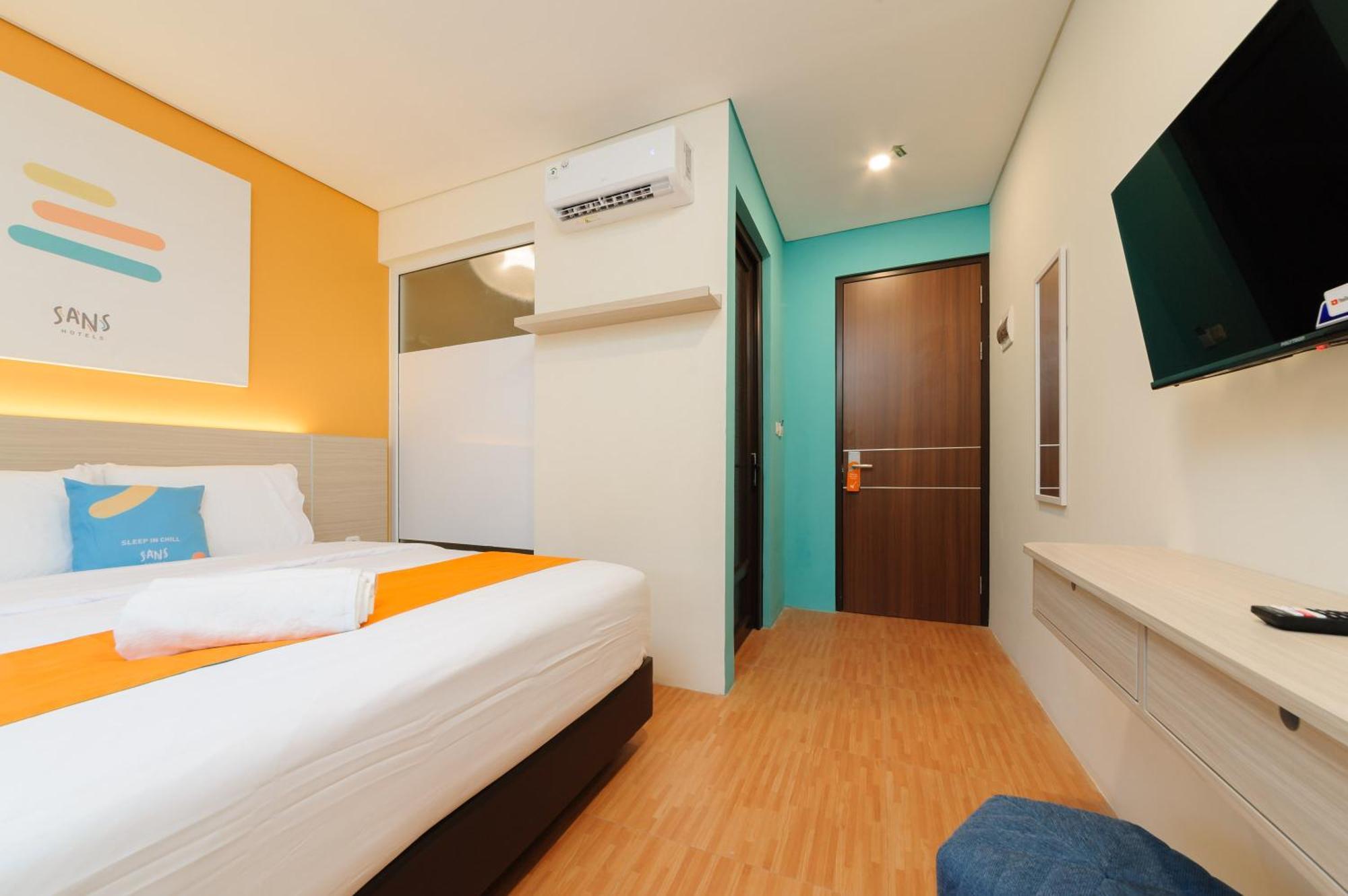 Sans Hotel Tajur Bogor Bantarkamang Exterior photo