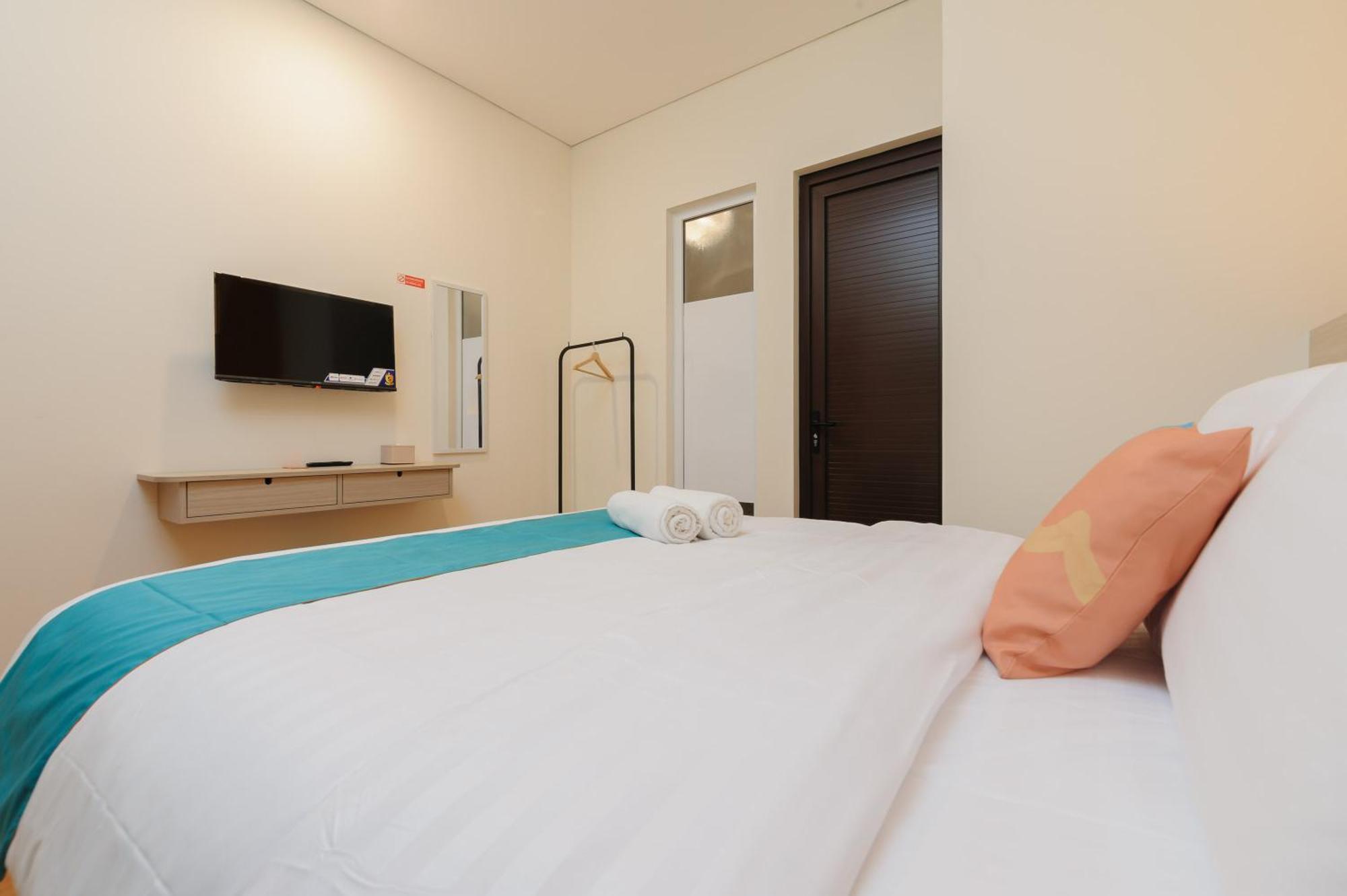 Sans Hotel Tajur Bogor Bantarkamang Exterior photo